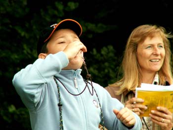 20 vielleicht klappt es besser, wenn ich lauter pfeife